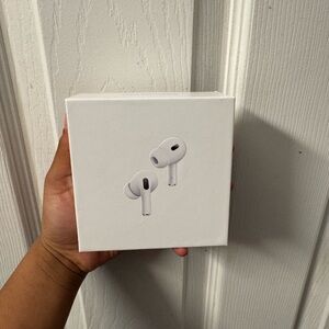 Apple AirPods Pro 2nd Generation with MagSafe Wireless Charging Case (USB‑C)...